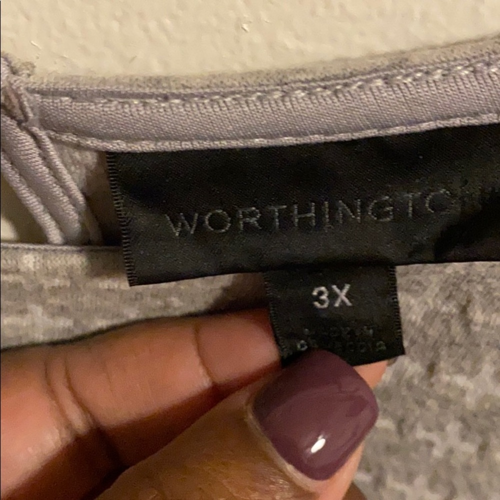 Top - Picture 2 of 2